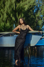 Load image into Gallery viewer, Robe HINA - Black
